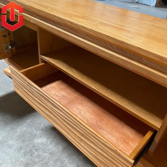 KỆ TIVI SỒI CHÂN VÁT 1M6 MÀU HƯƠNG VÀNG
