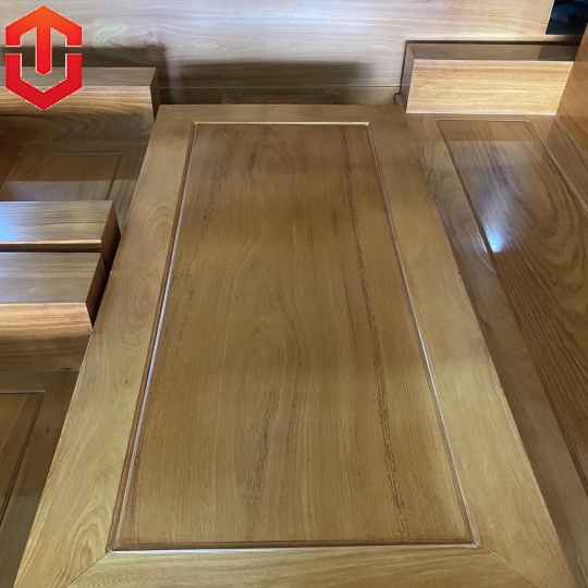 SALON ĐỐI TRỨNG GÕ ĐỎ