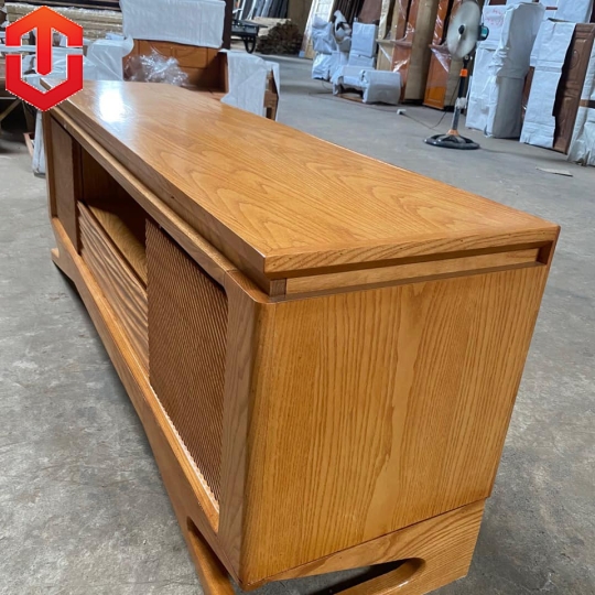KỆ TIVI SỒI CHÂN VÁT 1M6 MÀU HƯƠNG VÀNG