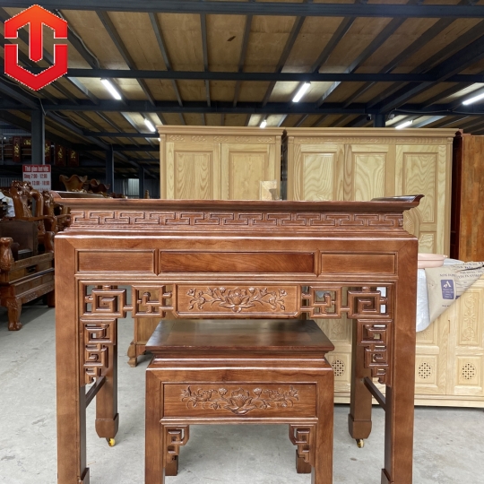 BÀN CÚNG SỒI MÀU ÓC CHÓ