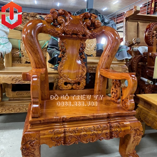 SALON ĐÀO HƯƠNG ĐÁ CAO CẤP CỘT 16 10 MÓN
