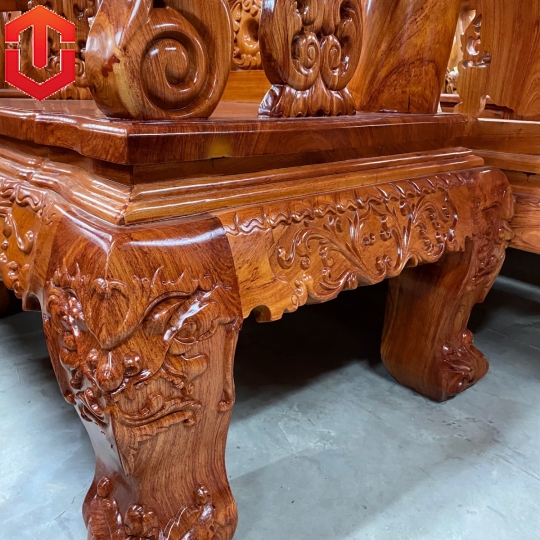 SALON ĐÀO HƯƠNG ĐÁ CAO CẤP CỘT 16 10 MÓN