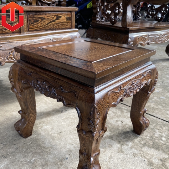 SALON HOÀNG GIA MUN TỰA CARO