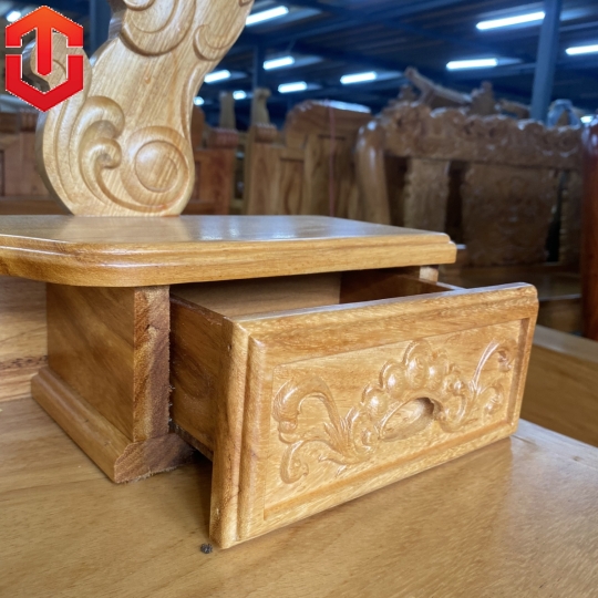 BÀN PHẤN MẪU TIM GÕ ĐỎ 1M1