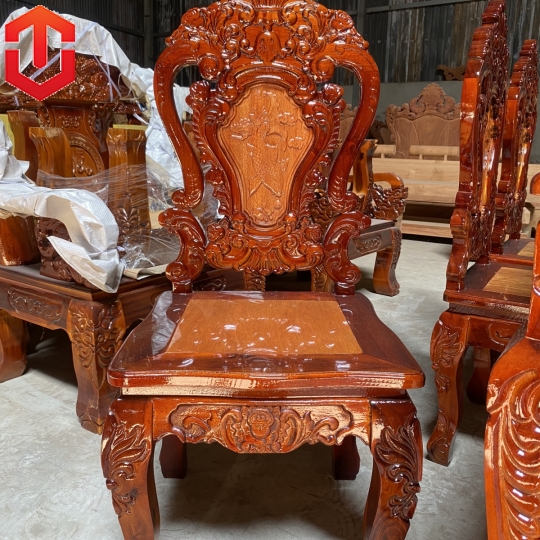 BÀN ĂN LUY TRÀM 8 GHẾ TỰA CÁ