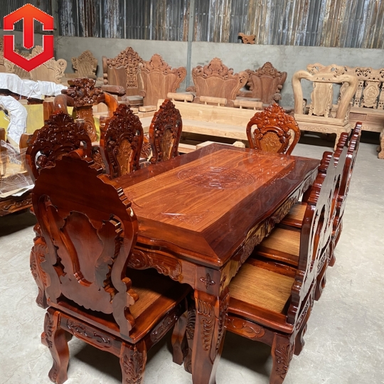BÀN ĂN LUY TRÀM 8 GHẾ TỰA CÁ