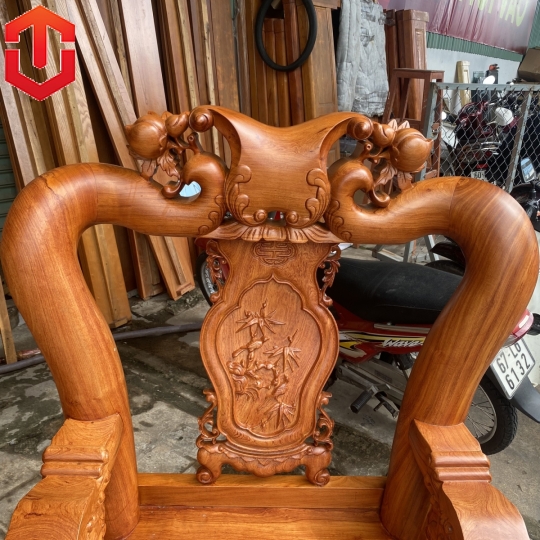 SALON ĐÀO HƯƠNG ĐÁ TAY NGHÊ CỘT 14 6 MÓN