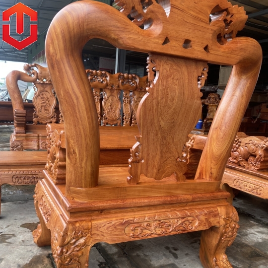 SALON ĐÀO HƯƠNG ĐÁ TAY NGHÊ CỘT 14 6 MÓN