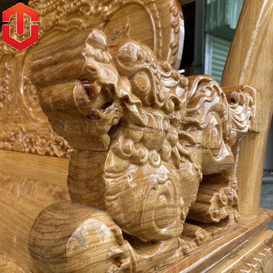 SALON NGHÊ 5 ĐẦU GÕ ĐỎ CỘT 12 6 MÓN