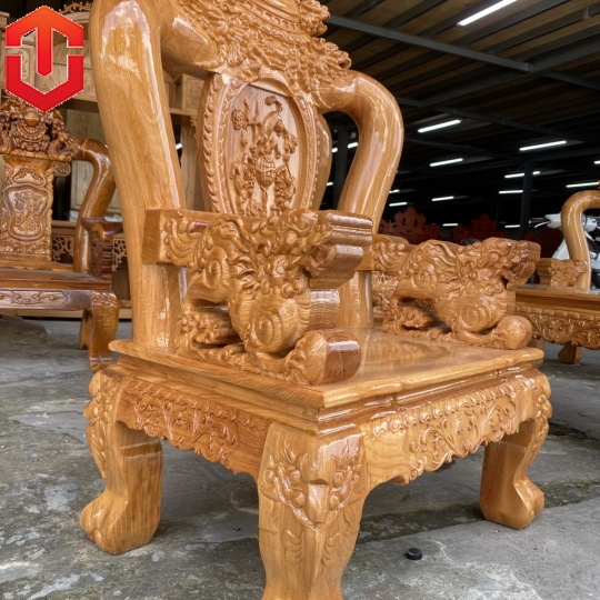 SALON NGHÊ 5 ĐẦU GÕ ĐỎ CỘT 12 6 MÓN