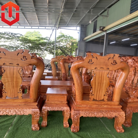 SALON ĐÀO TAY NGHÊ HƯƠNG ĐÁ CỘT 16 - 10 MÓN