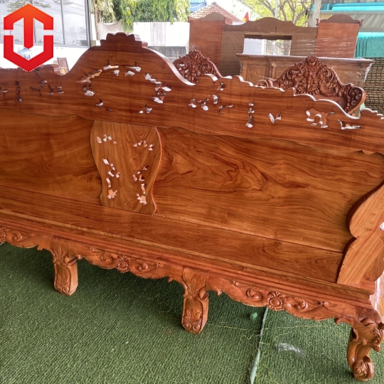 SALON HOÀNG GIA NGUYÊN KHỐI HƯƠNG ĐÁ CỘT 12 MẶT LIỀN