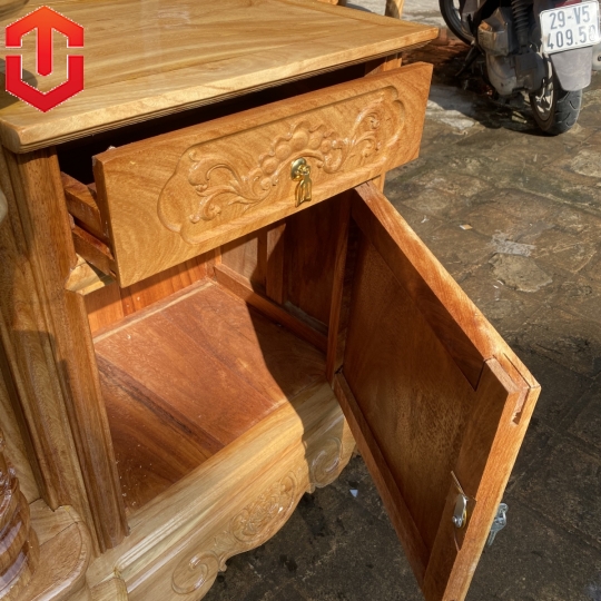 KỆ TIVI CỘT NHO GỖ GÕ ĐỎ 2M4