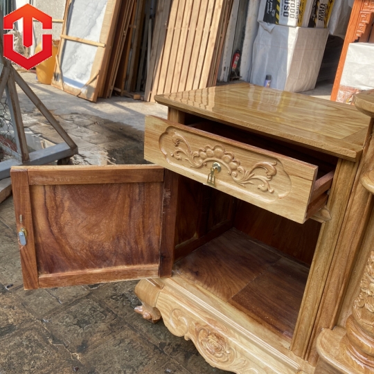 KỆ TIVI CỘT NHO GỖ GÕ ĐỎ 2M4