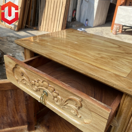 KỆ TIVI CỘT NHO GỖ GÕ ĐỎ 2M4