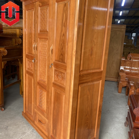 TỦ ÁO GỖ SỒI 3 CÁNH - MÀU CÁNH GIÁN
