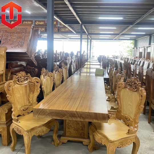 BÀN ĂN NGUYÊN KHỐI GÕ ĐỎ 12F - 8 GHẾ LUY