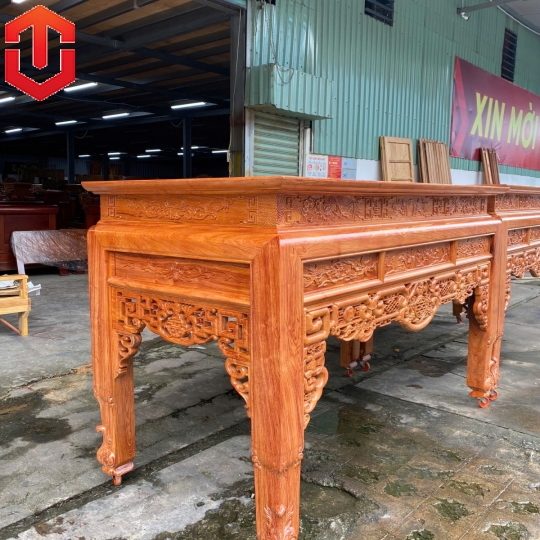 BÀN CÚNG HƯƠNG ĐÁ 1M97 CHÂN VÁT - CHẠM NHƯ Ý ĐẦU TƯ CHO NHỮNG KHOẢNH KHẮC QUÝ GIÁ BÊN GIA ĐÌNH TẠO RA KHÔNG GIAN THỜ CÚNG ẤM CÚNG VÀ SANG TRỌNG MANG LẠI SỰ BÌNH AN VÀ HẠNH PHÚC CHO MỌI THÀNH VIÊN TRONG GIA ĐÌNH