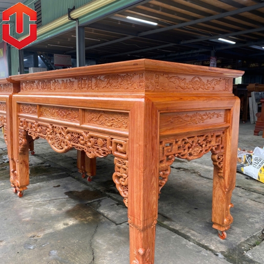 BÀN CÚNG HƯƠNG ĐÁ 1M97 CHÂN VÁT - CHẠM NHƯ Ý ĐẦU TƯ CHO NHỮNG KHOẢNH KHẮC QUÝ GIÁ BÊN GIA ĐÌNH TẠO RA KHÔNG GIAN THỜ CÚNG ẤM CÚNG VÀ SANG TRỌNG MANG LẠI SỰ BÌNH AN VÀ HẠNH PHÚC CHO MỌI THÀNH VIÊN TRONG GIA ĐÌNH