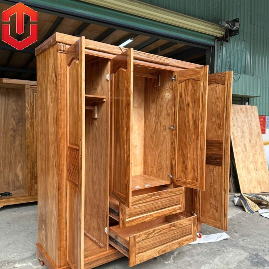 TỦ ÁO HƯƠNG XÁM 4 CÁNH - TUYỆT VỜI CHO KHÔNG GIAN PHÒNG NGỦ CỦA BẠN