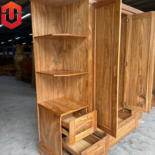 TỦ ÁO HƯƠNG XÁM 3 CÁNH + KỆ TRANG TRÍ VẾ TRÁI